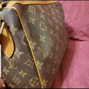 Authentic Louis Vuitton Tuileries crossbody